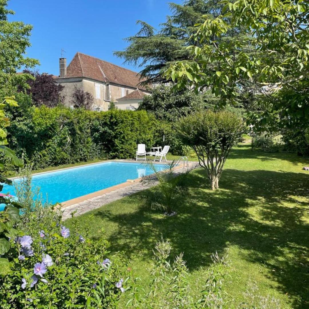 Bed and Breakfast Jardin Des Remparts Orthez Exterior foto