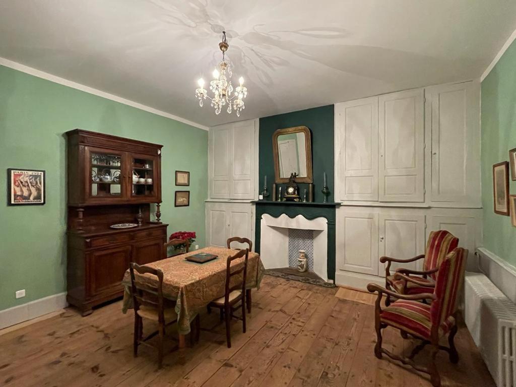 Bed and Breakfast Jardin Des Remparts Orthez Exterior foto