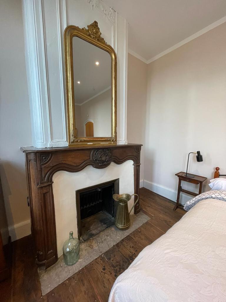 Bed and Breakfast Jardin Des Remparts Orthez Exterior foto