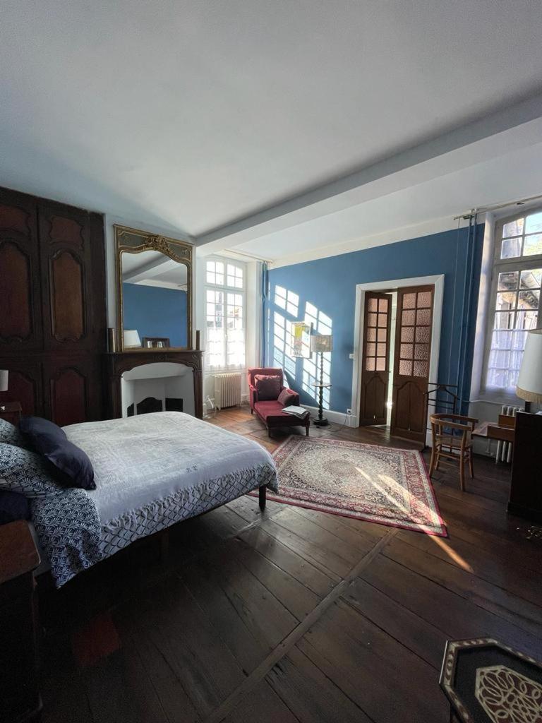 Bed and Breakfast Jardin Des Remparts Orthez Exterior foto